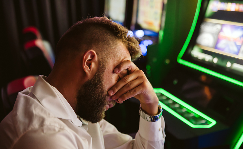 Man depressed at losing all his money gambling on slot machines